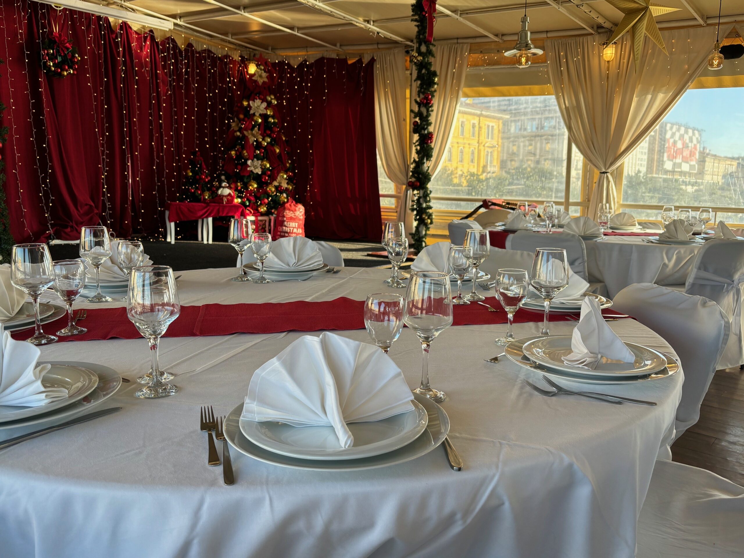 Botel Marina Advent