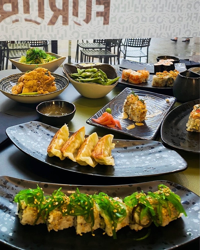 Fukuro Sushi &amp; Sashimi Bar