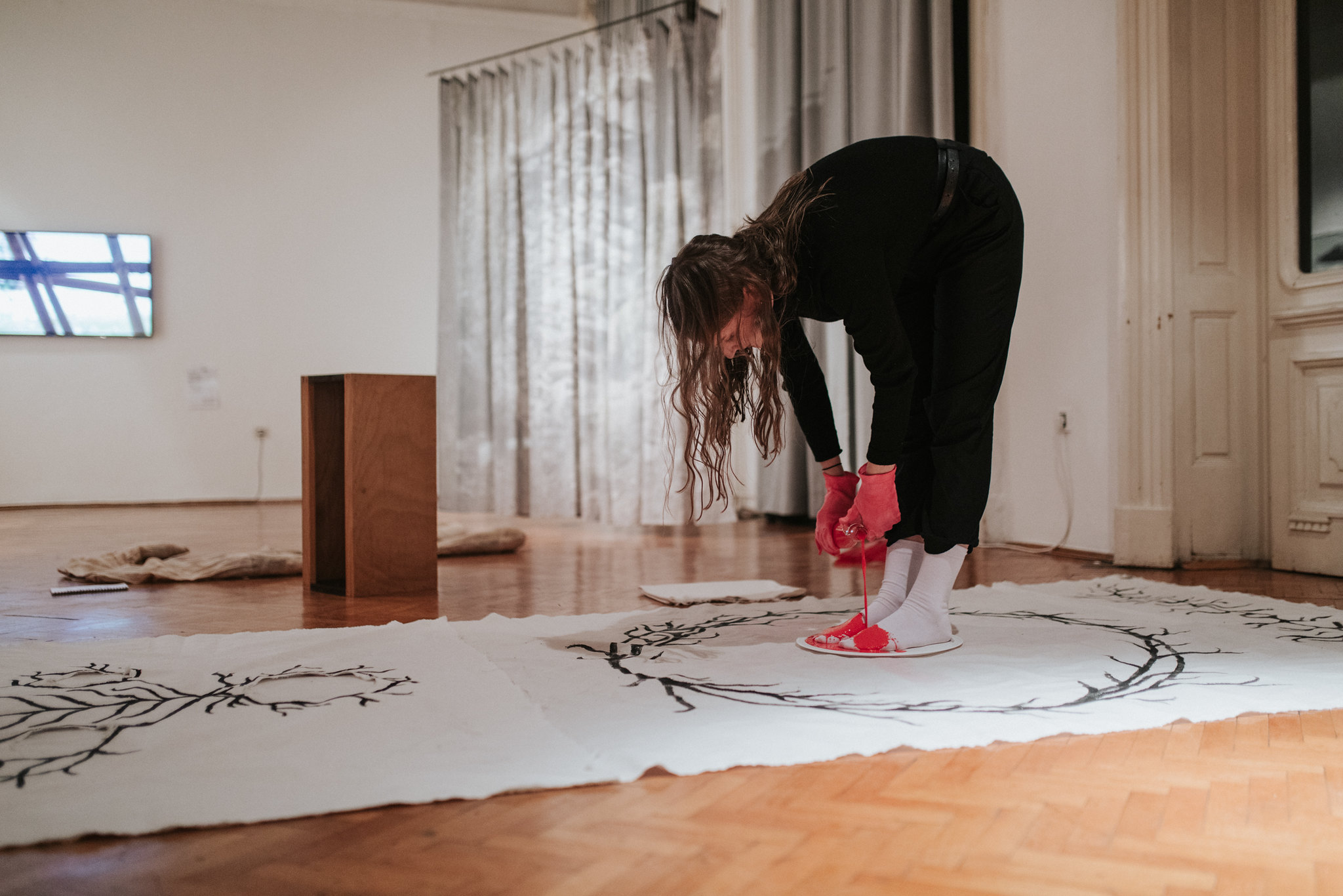 Galerija Filodrammatica – performans Monike Dorniak, foto Tanja Kanazir