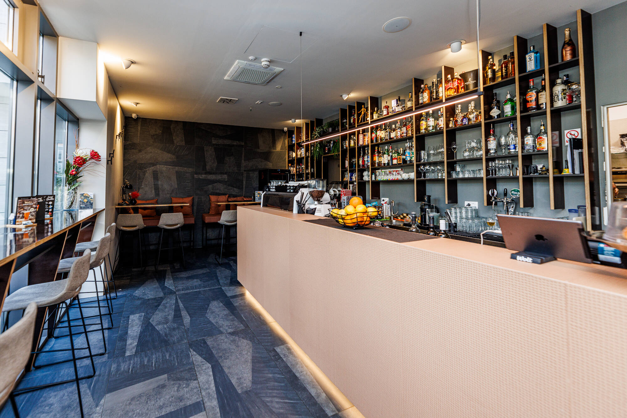 KANCELARIJA BAR – PROSTOR-6