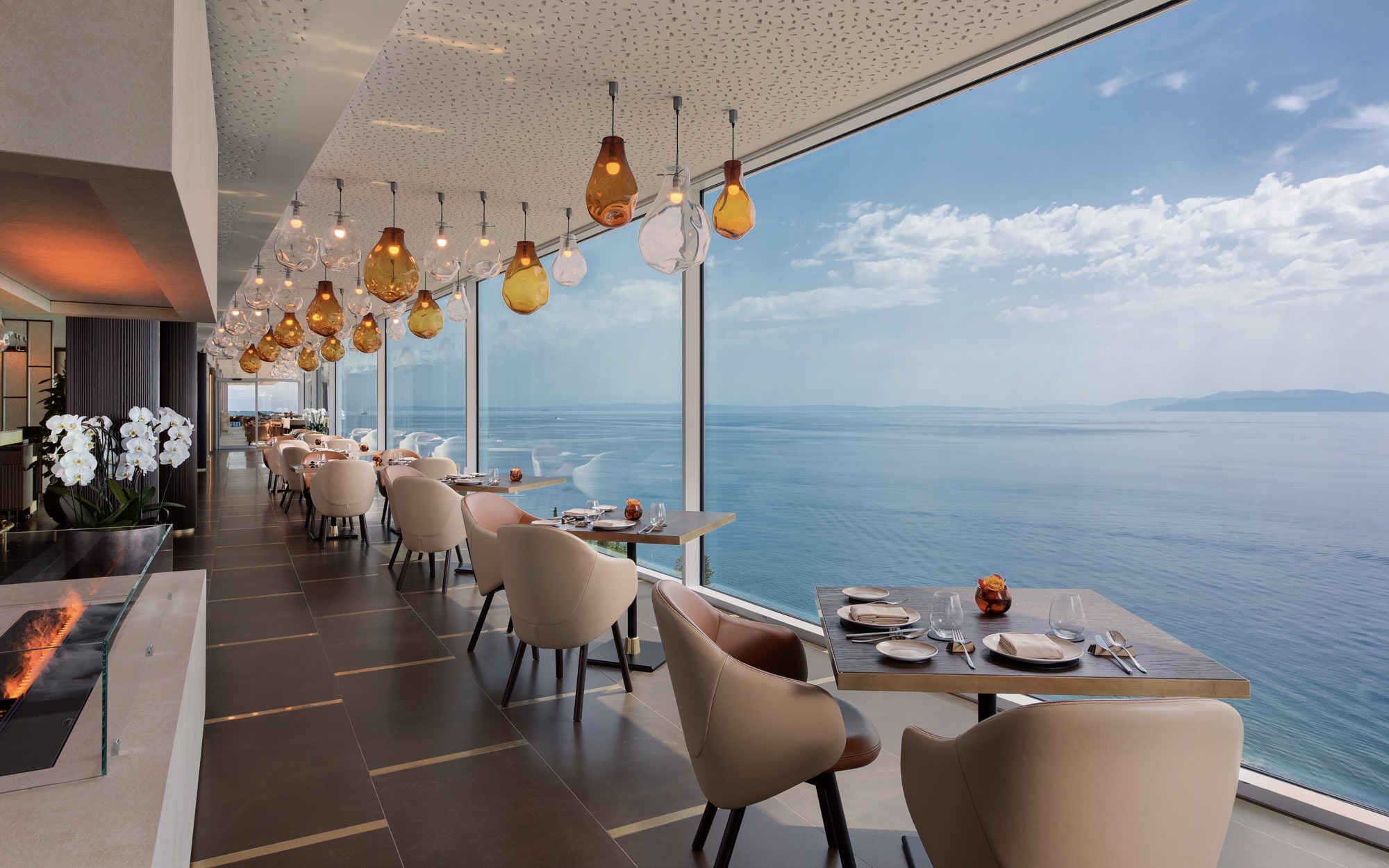 Nebo Restaurant &amp; Lounge By Deni Srdoc