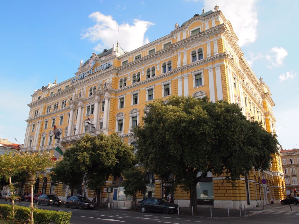 Palača Adria