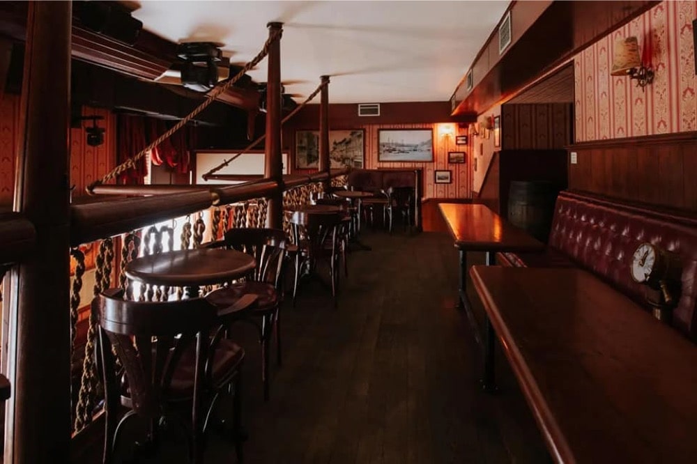 Phanas Pub