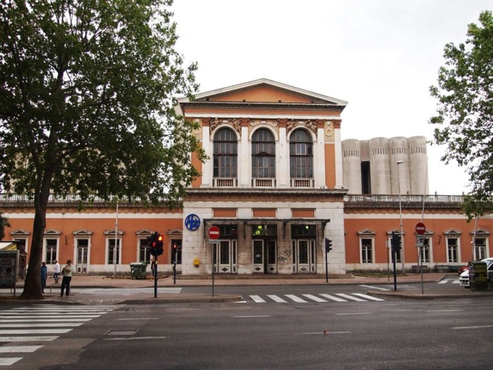 Željeznički kolodvor