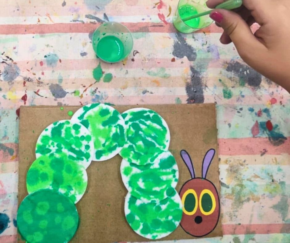 Piknik priča: Vrlo gladna gusjenica, senzorička pričaonica